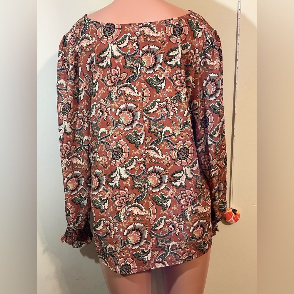 Ann Taylor LOFT X-Large Women Blouse Top Floral Multicolor V-Neck‎ Long Sleeve - Picture 2 of 9